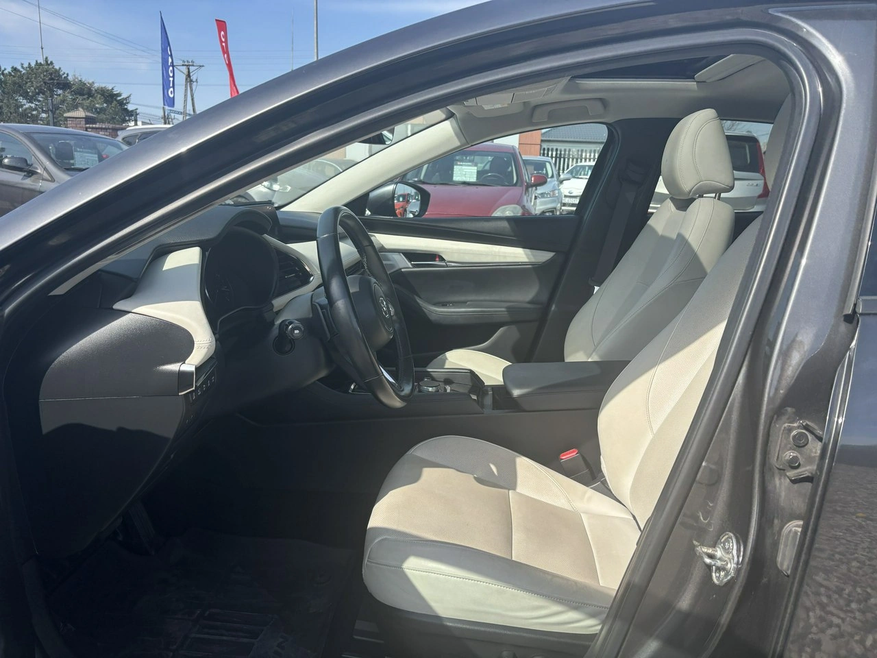 Mazda 3 - Zdjęcie 18