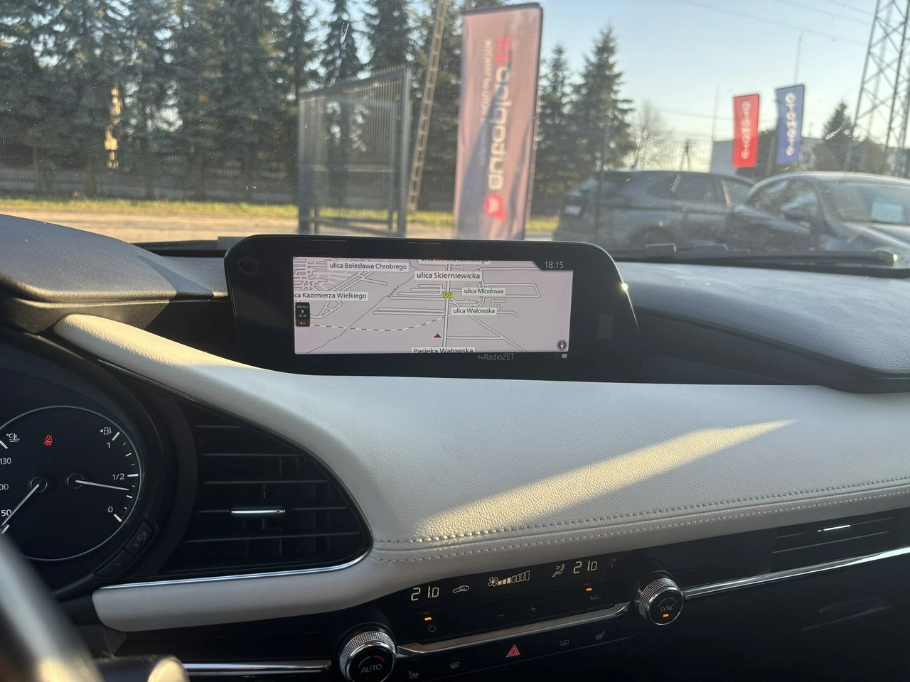 Mazda 3 - Zdjęcie 25