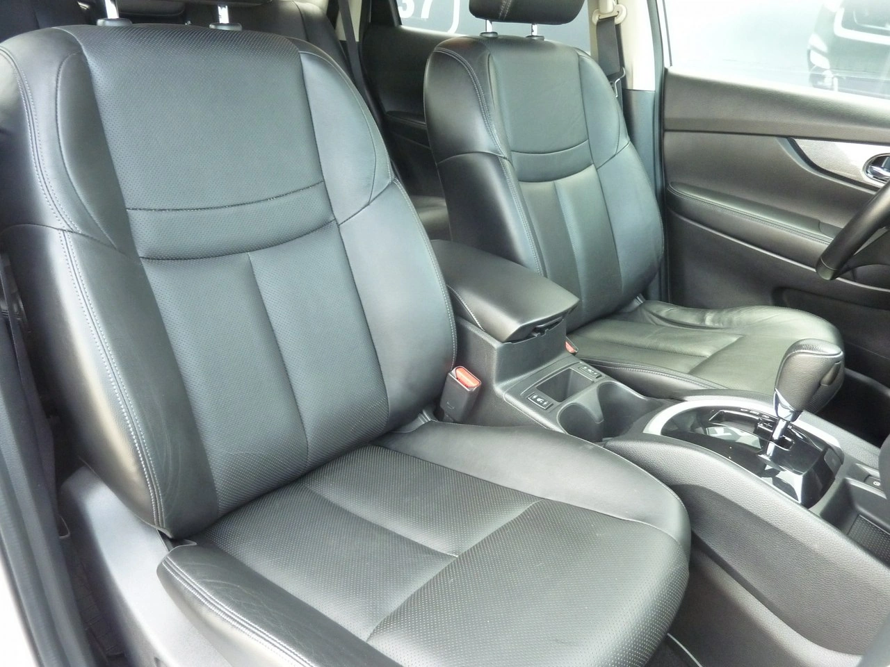 Nissan X-Trail - Zdjęcie 14