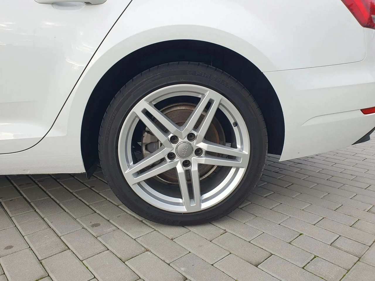 Audi A4 - Zdjęcie 15