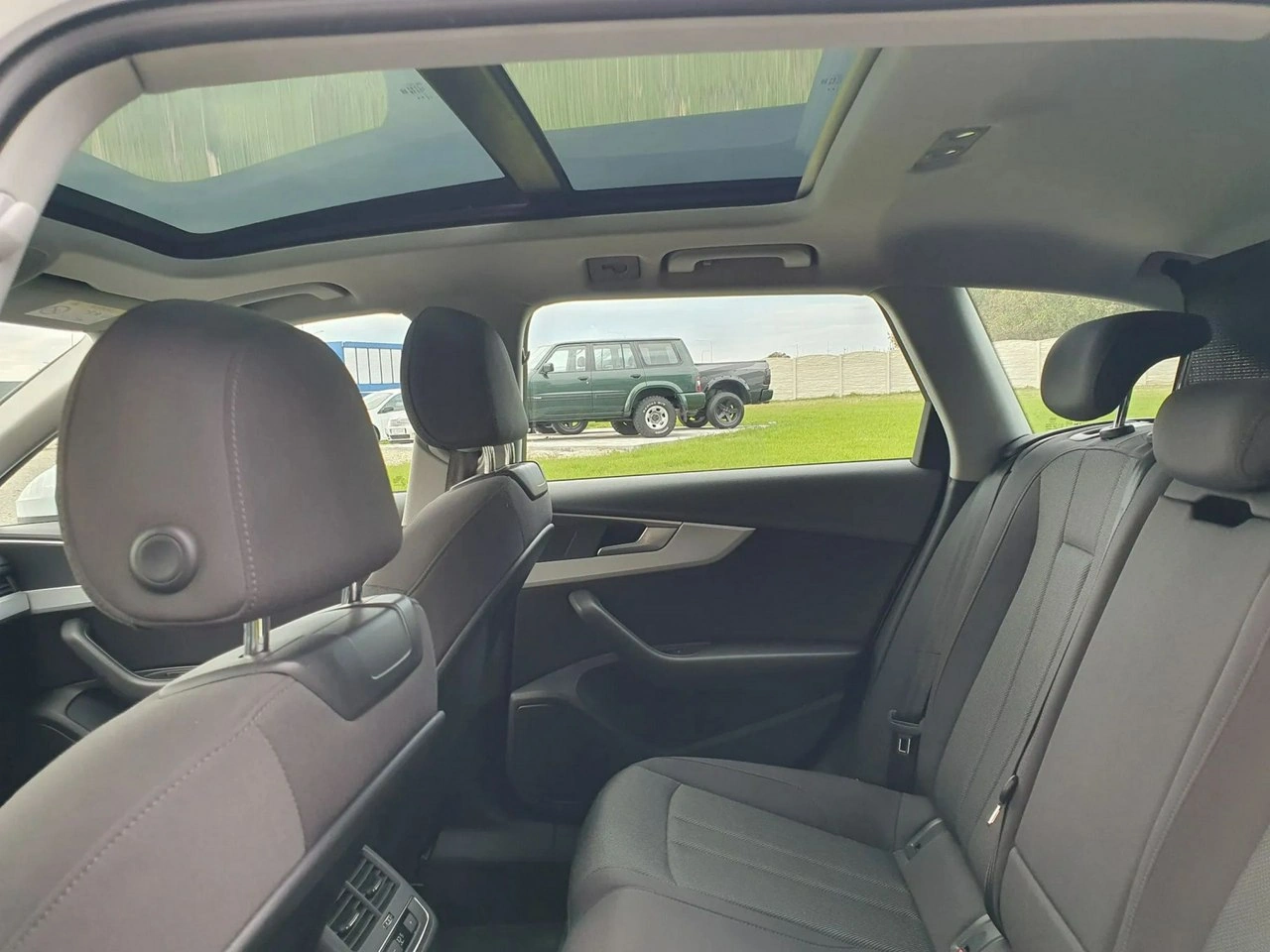 Audi A4 - Zdjęcie 22