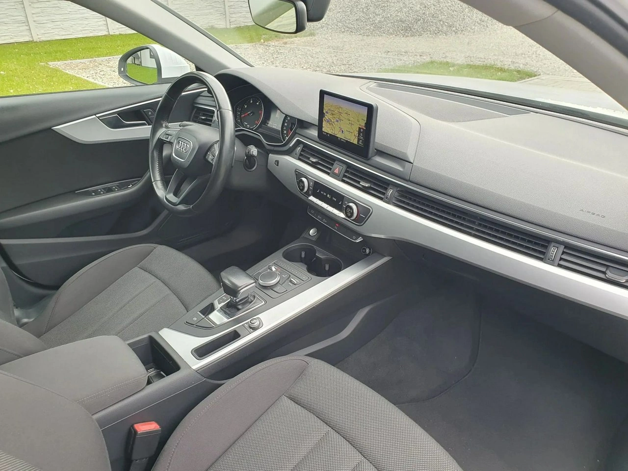 Audi A4 - Zdjęcie 24