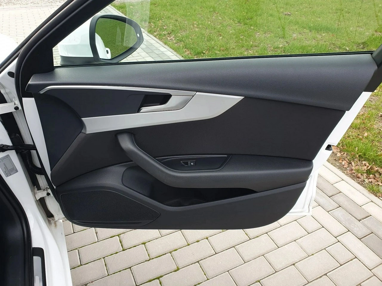 Audi A4 - Zdjęcie 27