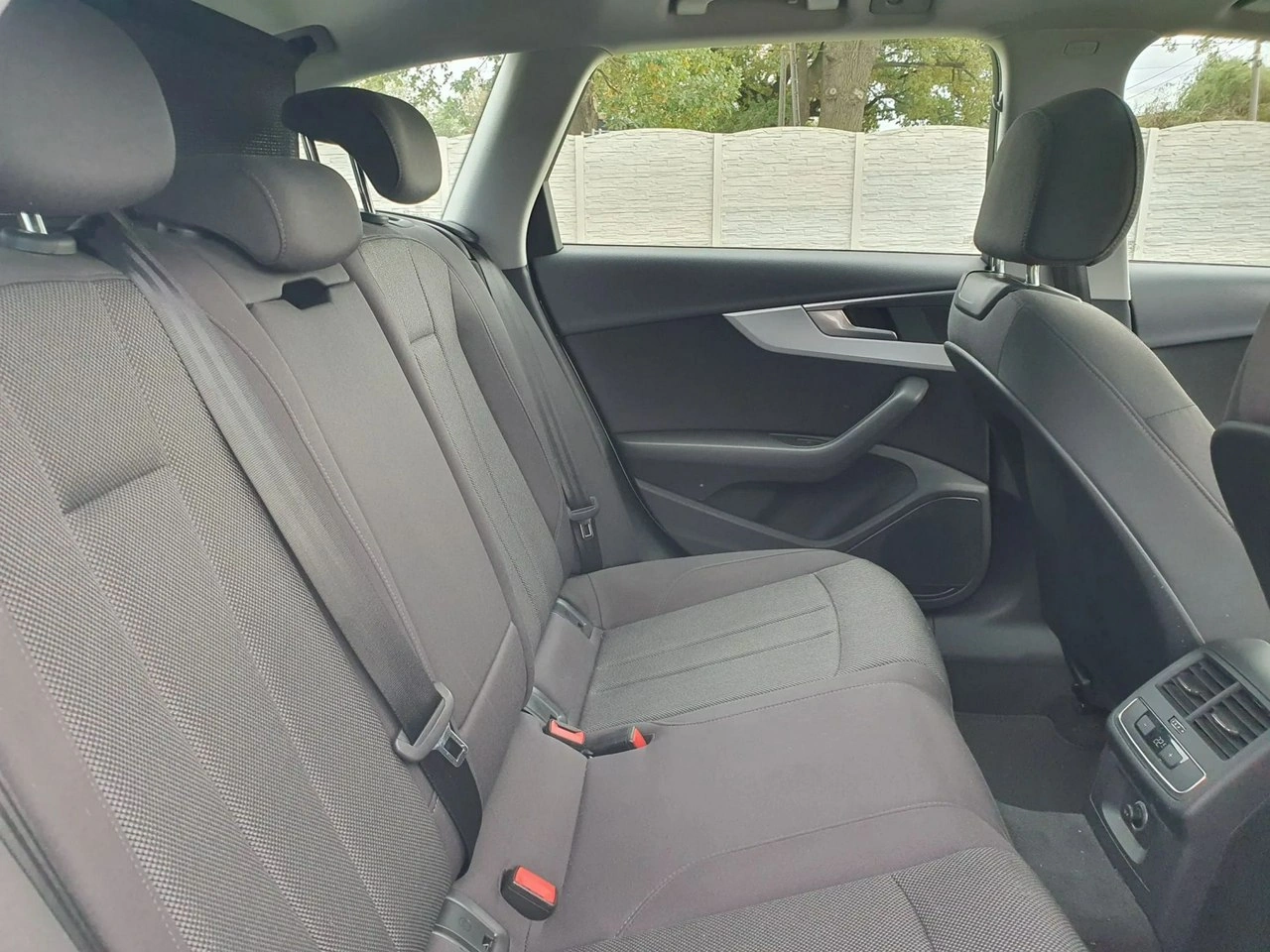 Audi A4 - Zdjęcie 28