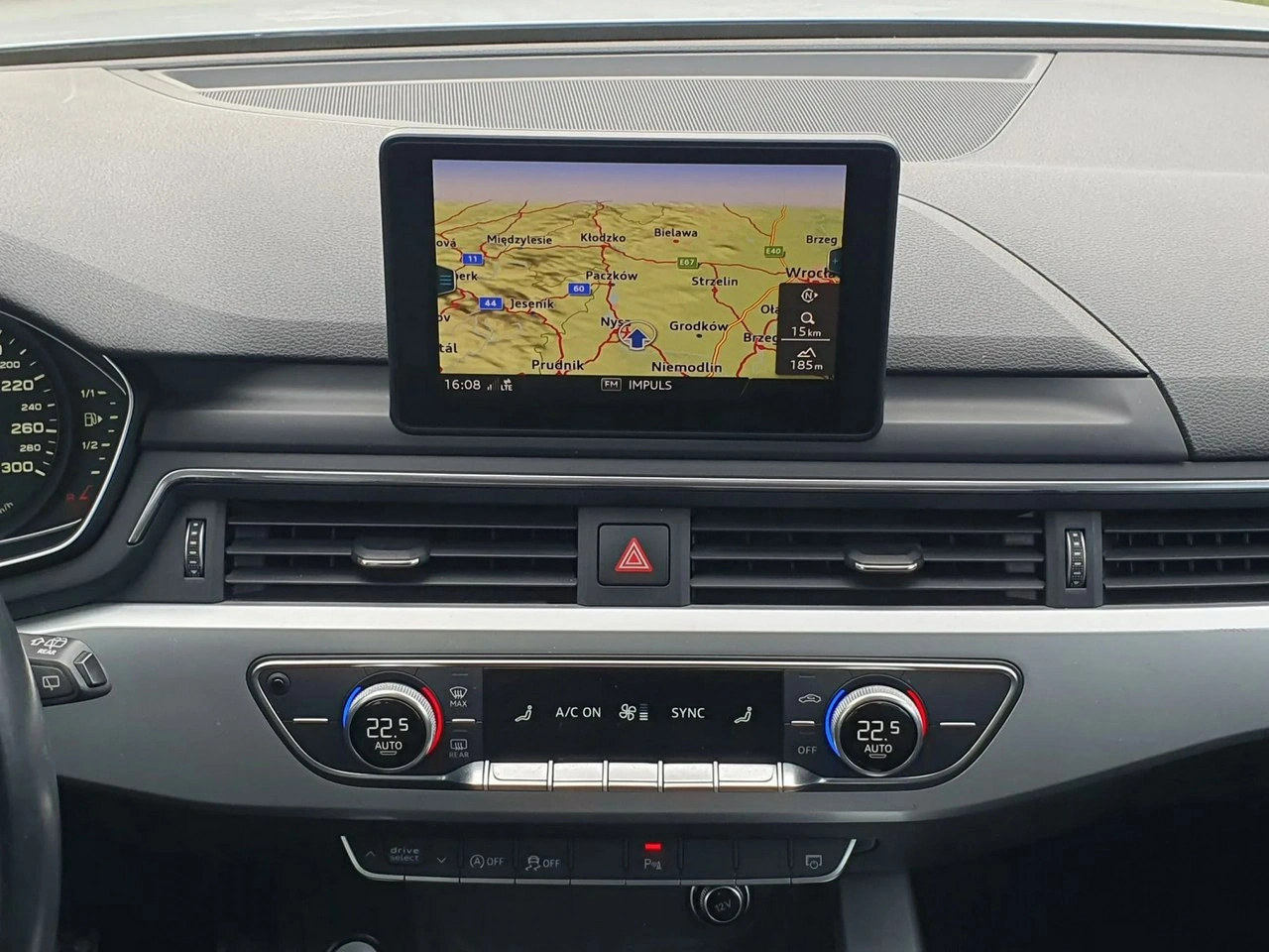 Audi A4 - Zdjęcie 34