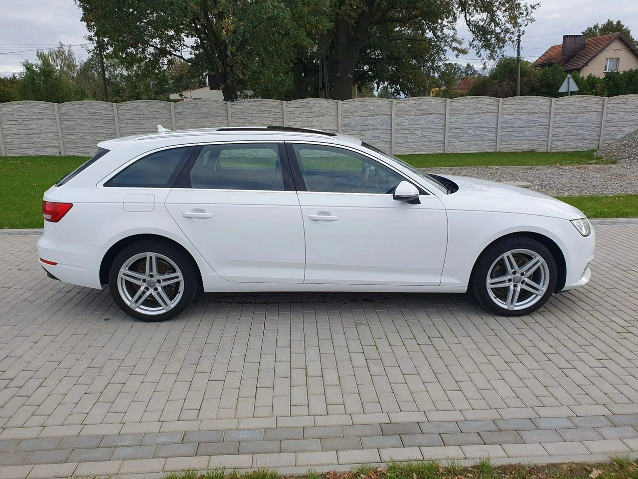 Audi A4 - Zdjęcie 9