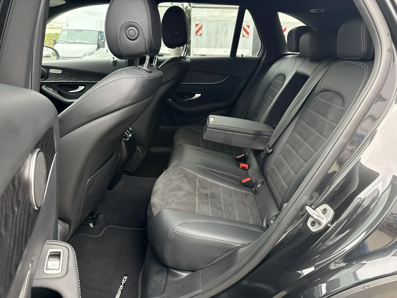 Mercedes GLC 200 - Zdjęcie 14