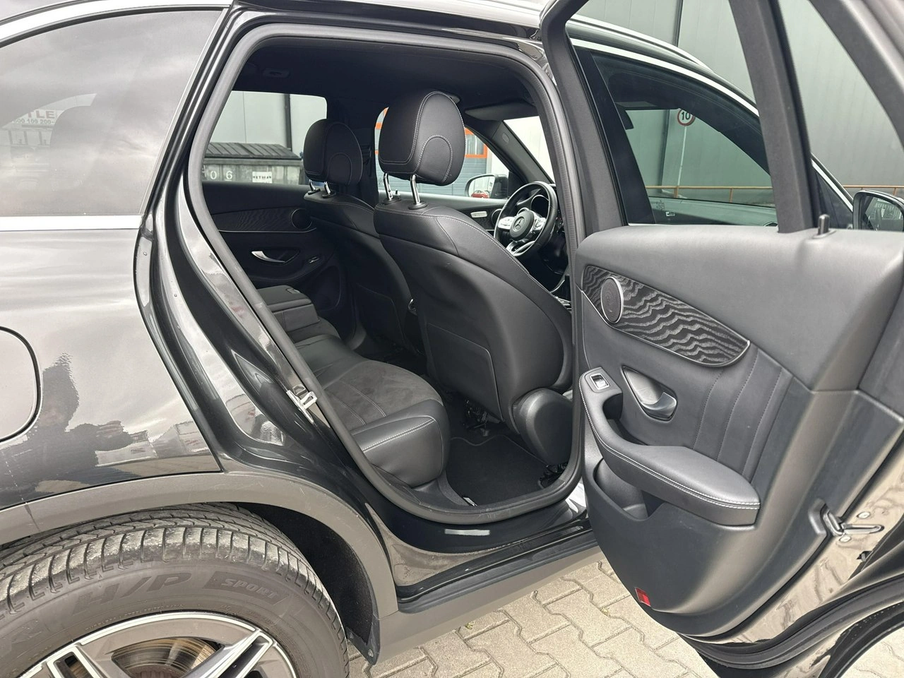 Mercedes GLC 200 - Zdjęcie 17