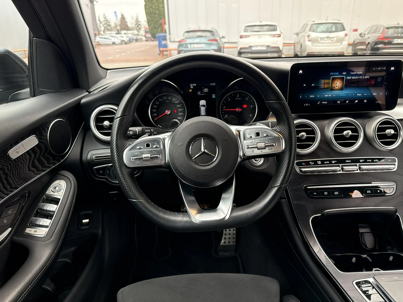 Mercedes GLC 200 - Zdjęcie 25