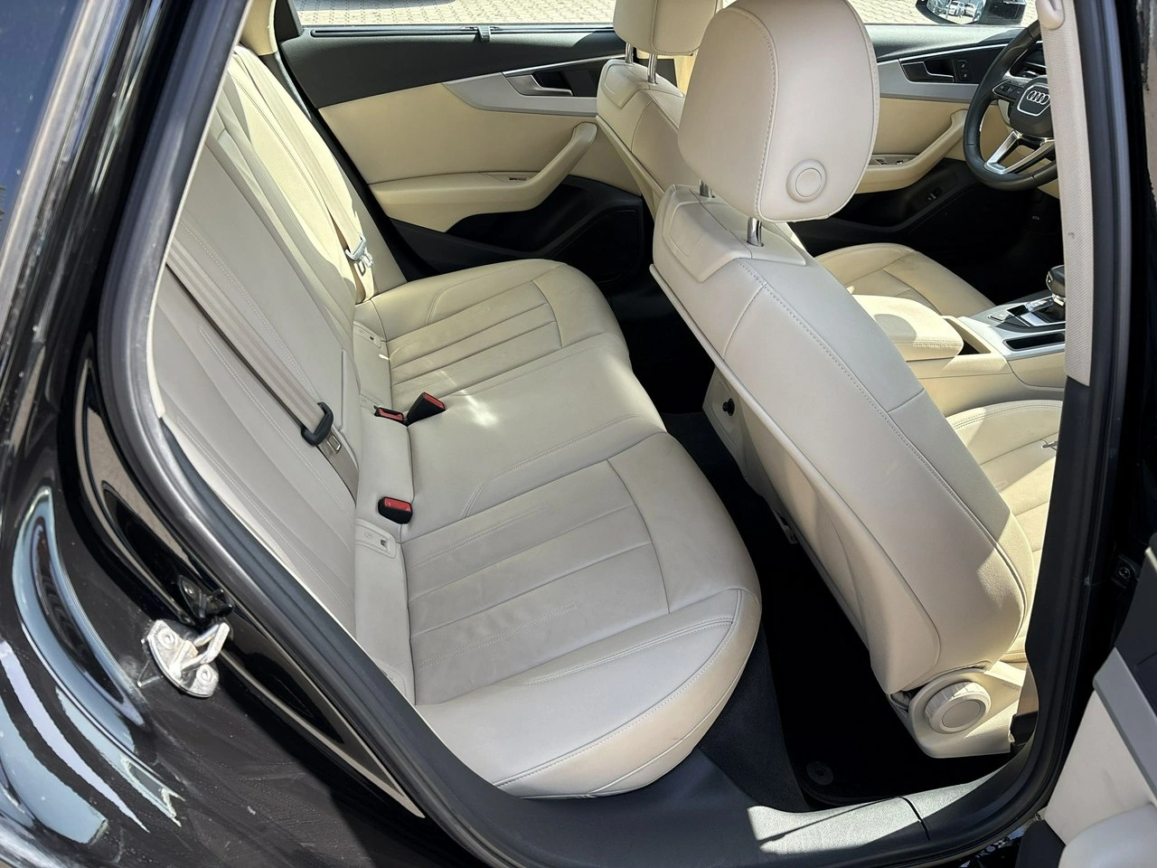 Audi A4 - Zdjęcie 16