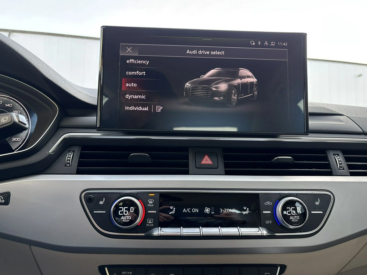 Audi A4 - Zdjęcie 26