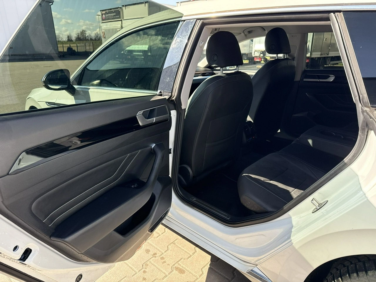 Volkswagen Arteon - Zdjęcie 13