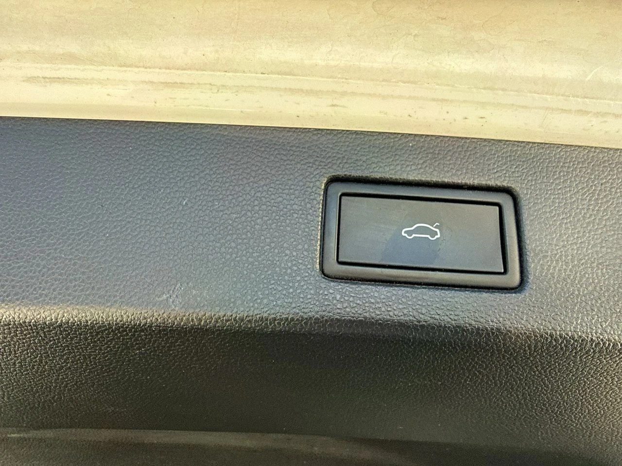 Volkswagen Arteon - Zdjęcie 16