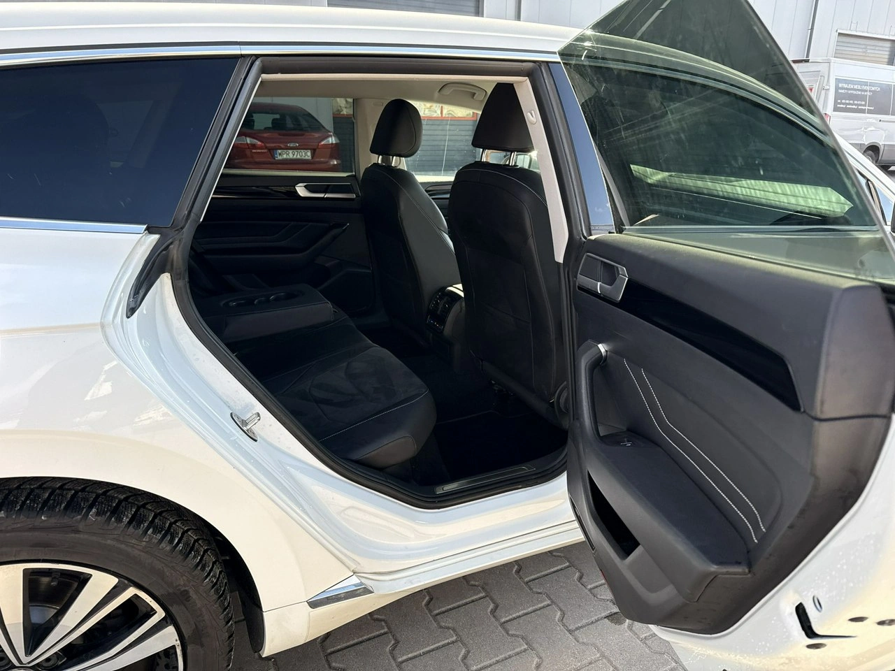 Volkswagen Arteon - Zdjęcie 17