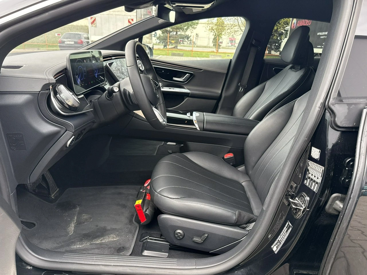 Mercedes EQE - Zdjęcie 10