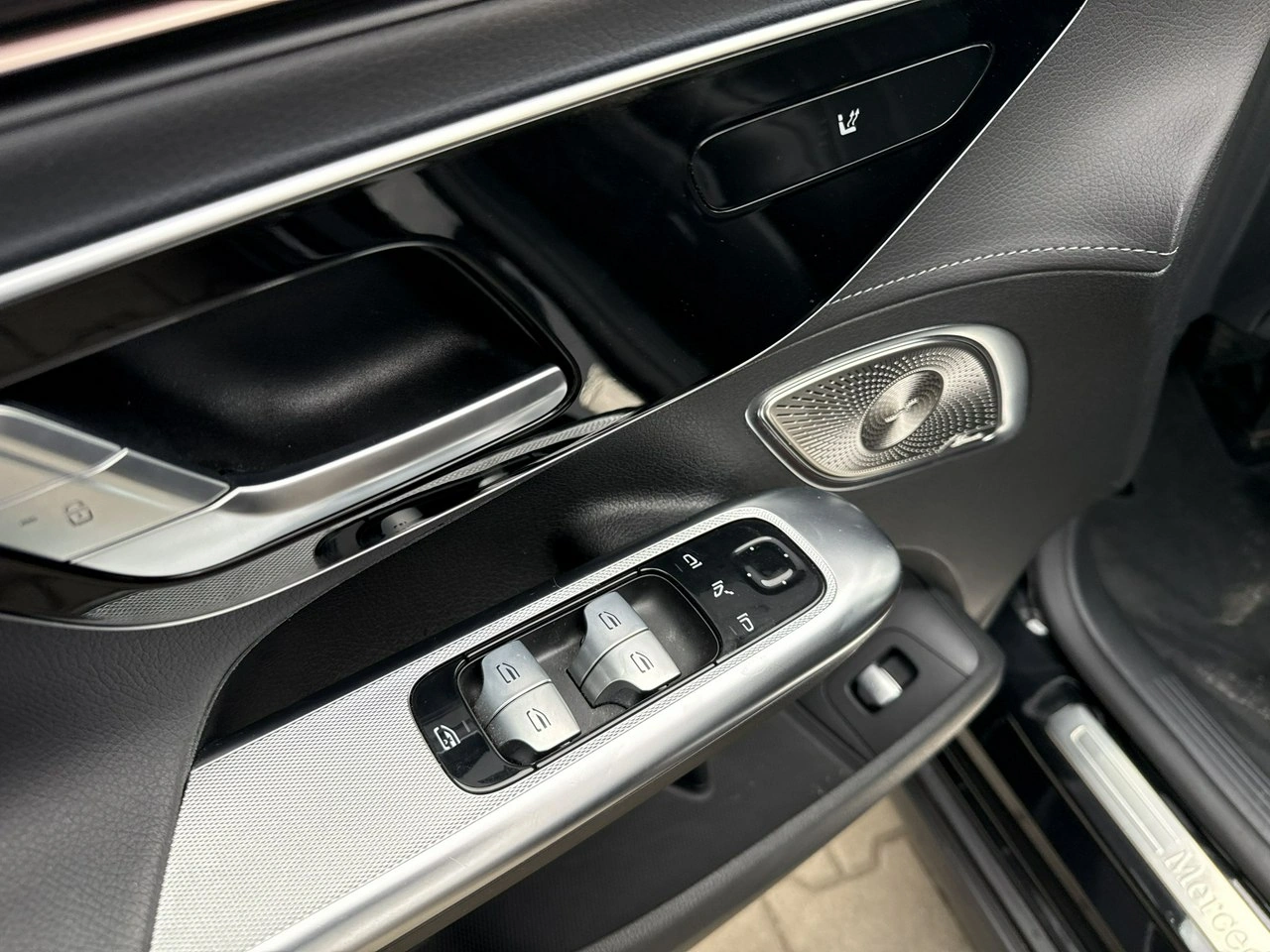 Mercedes EQE - Zdjęcie 11