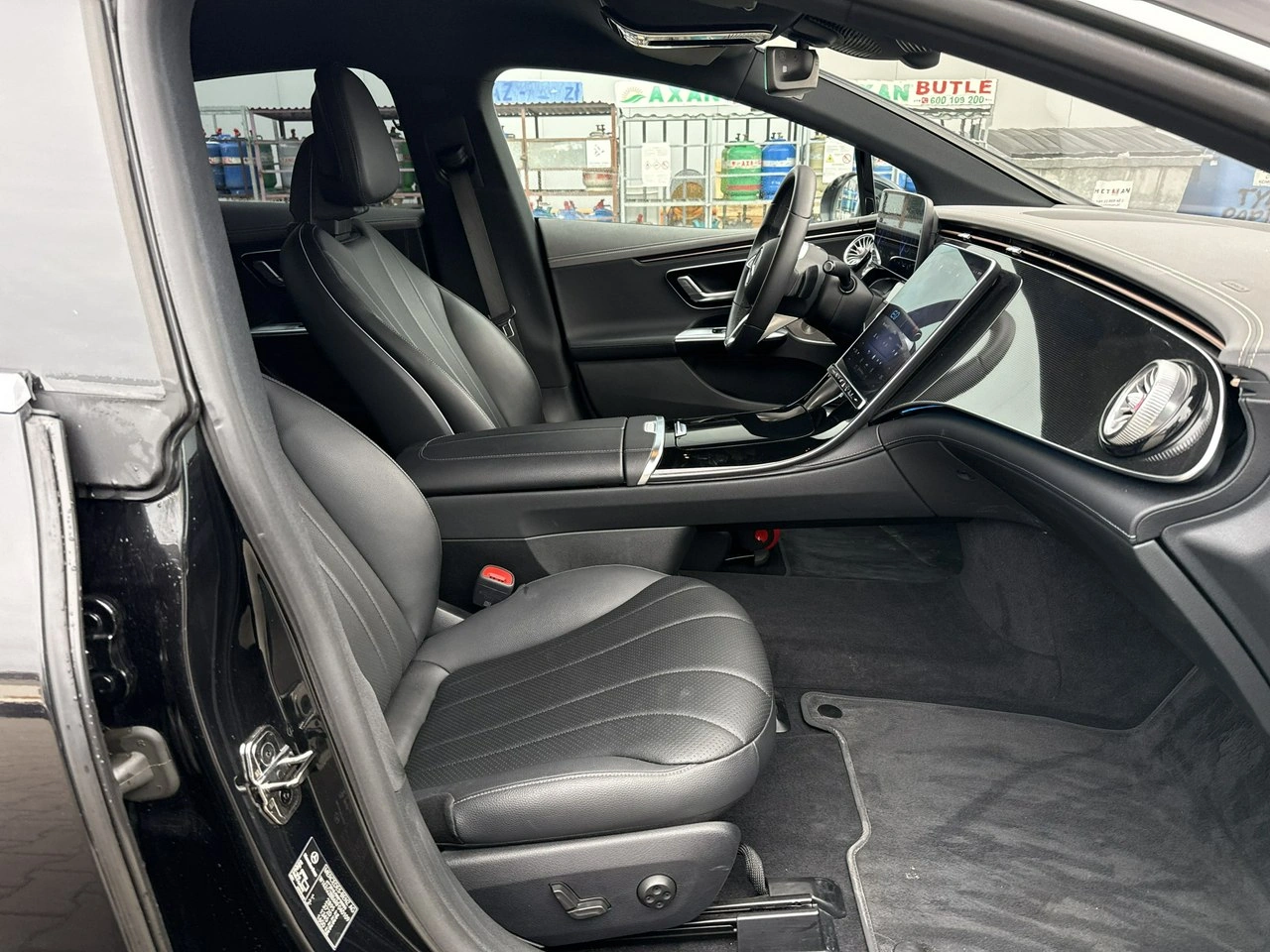 Mercedes EQE - Zdjęcie 19