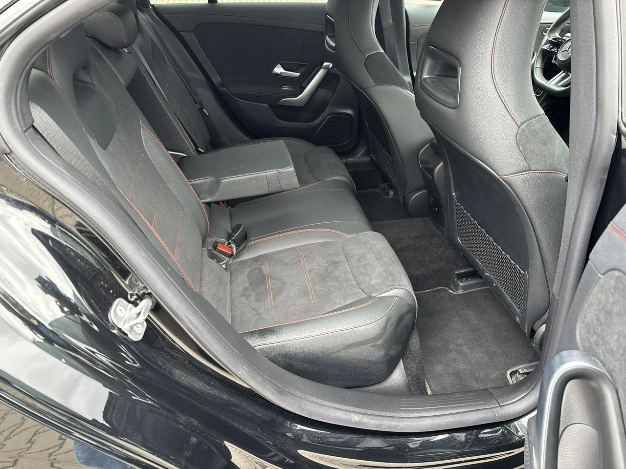 Mercedes CLA 200 - Zdjęcie 15