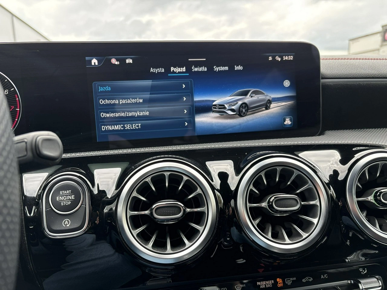 Mercedes CLA 200 - Zdjęcie 23