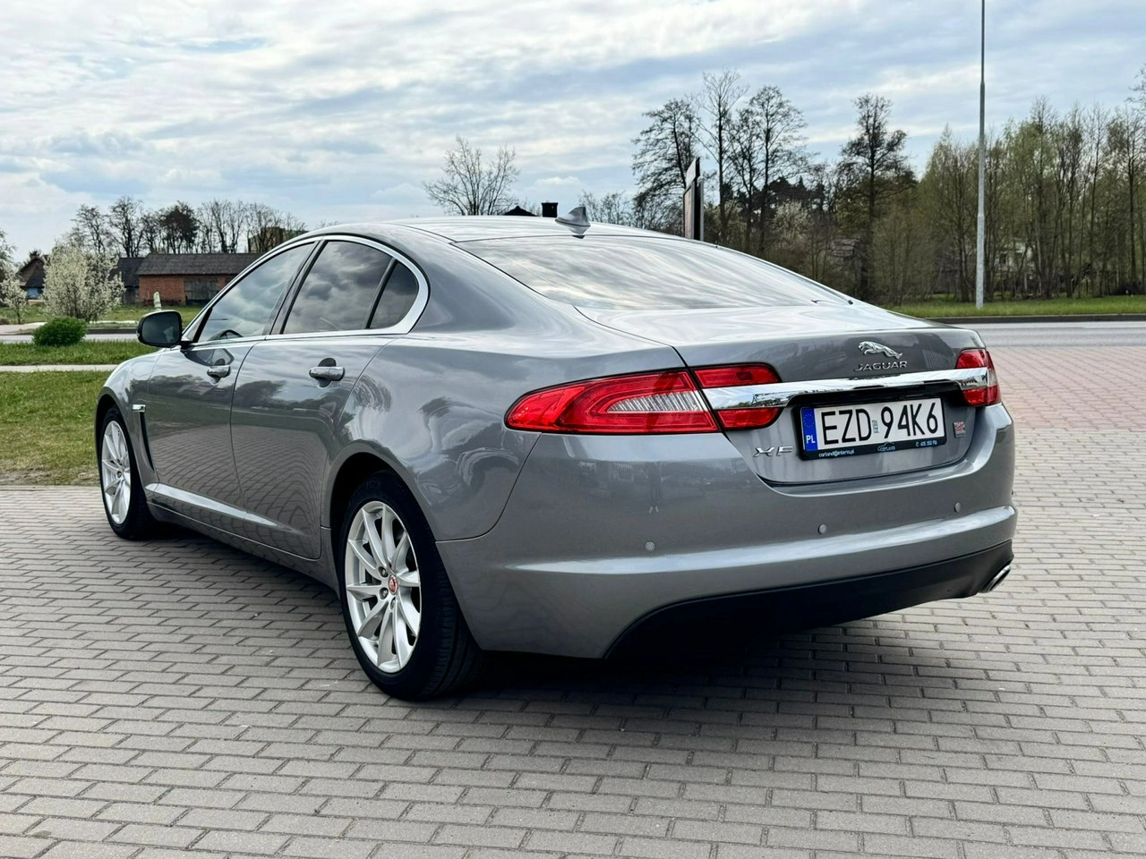 Jaguar XF - Zdjęcie 12