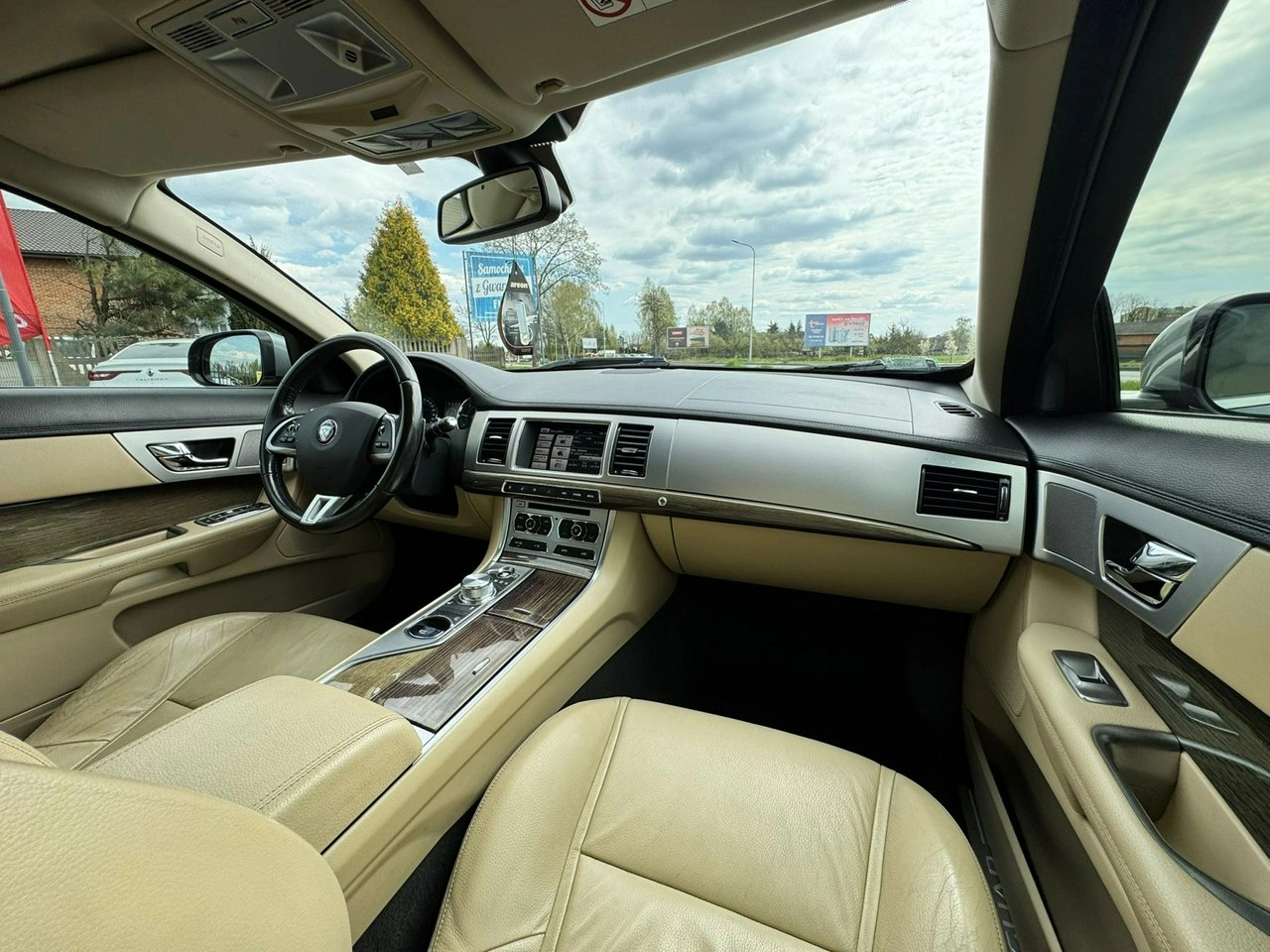 Jaguar XF - Zdjęcie 23