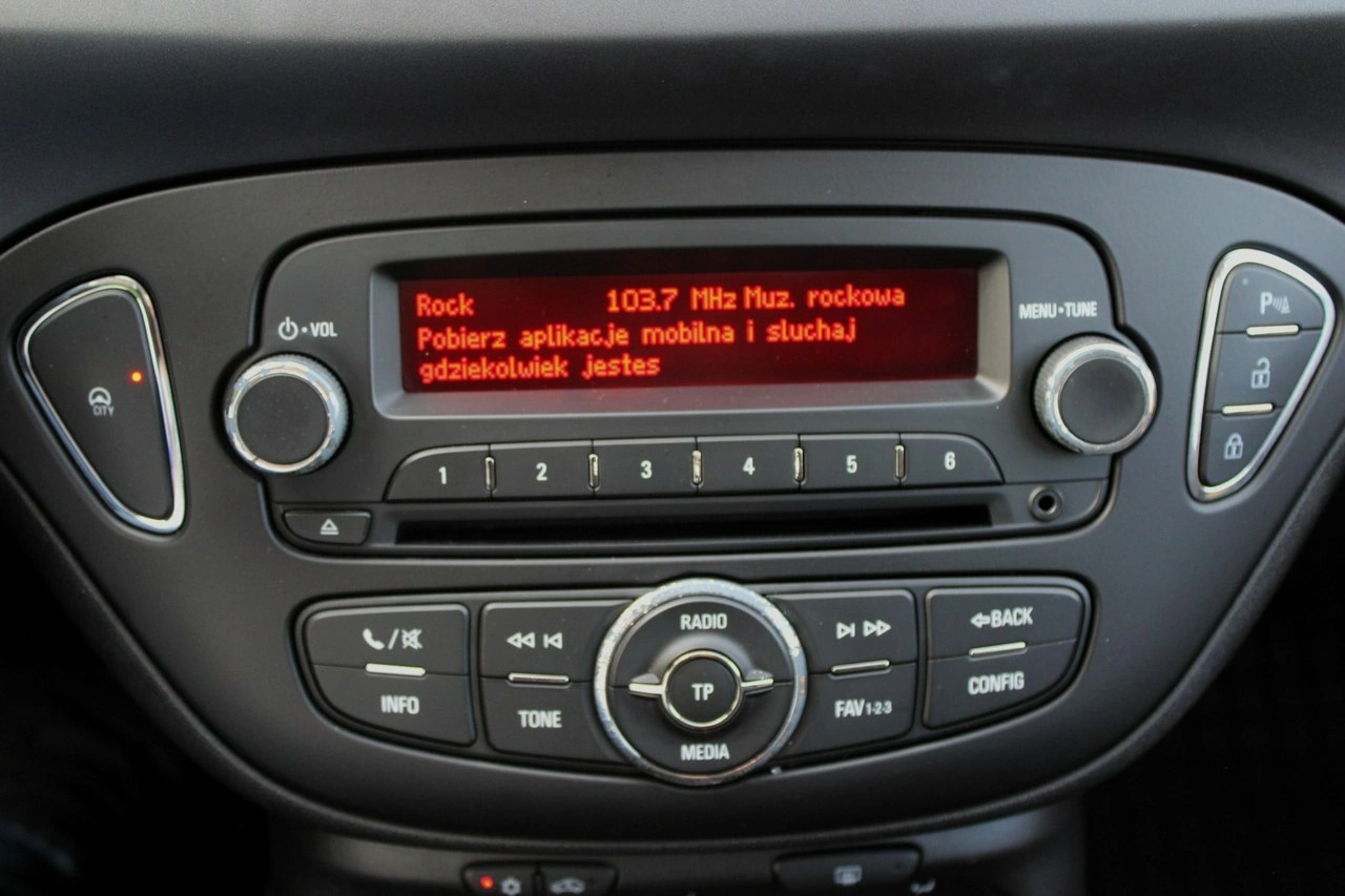 Opel Corsa - Zdjęcie 14