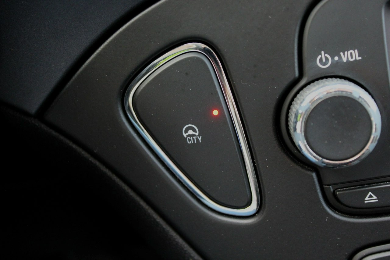 Opel Corsa - Zdjęcie 20