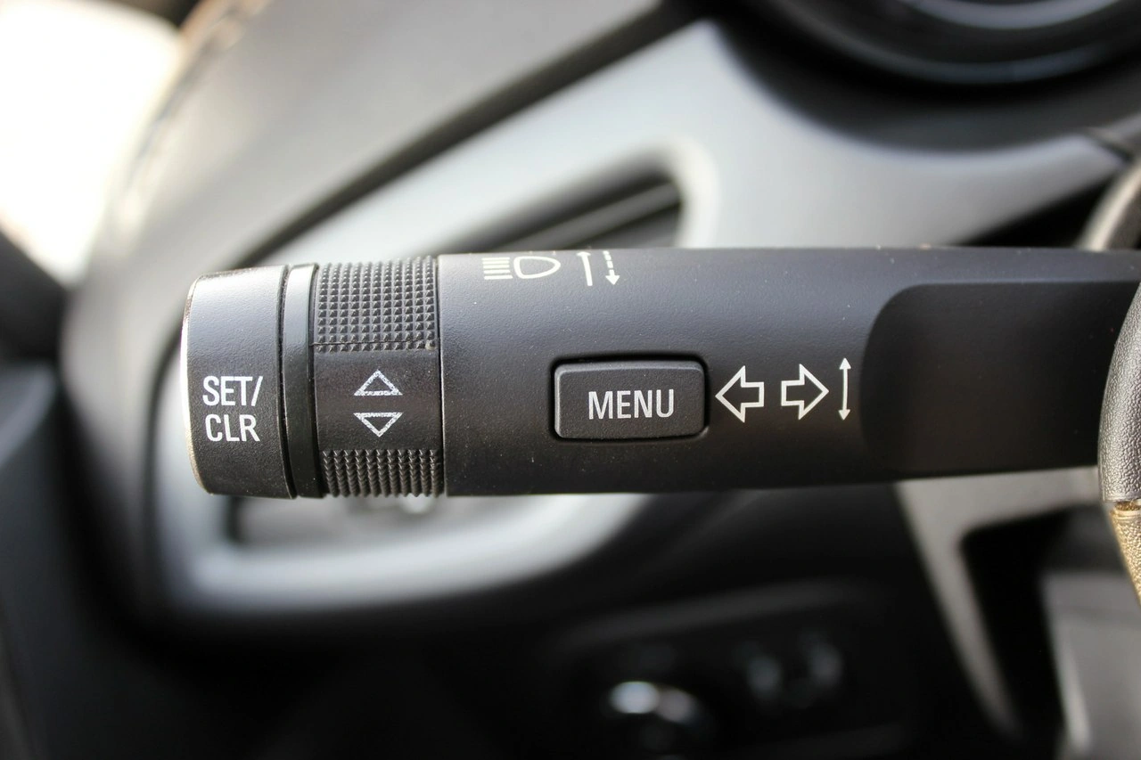 Opel Corsa - Zdjęcie 21