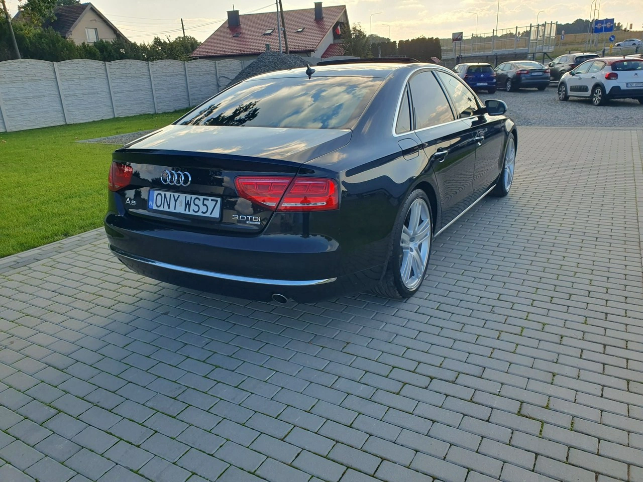Audi A8 - Zdjęcie 10