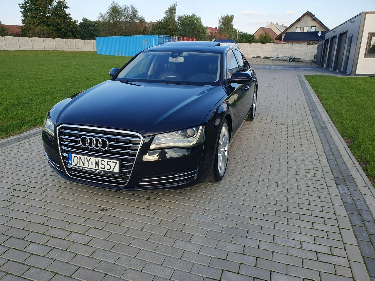 Audi A8 - Zdjęcie 1