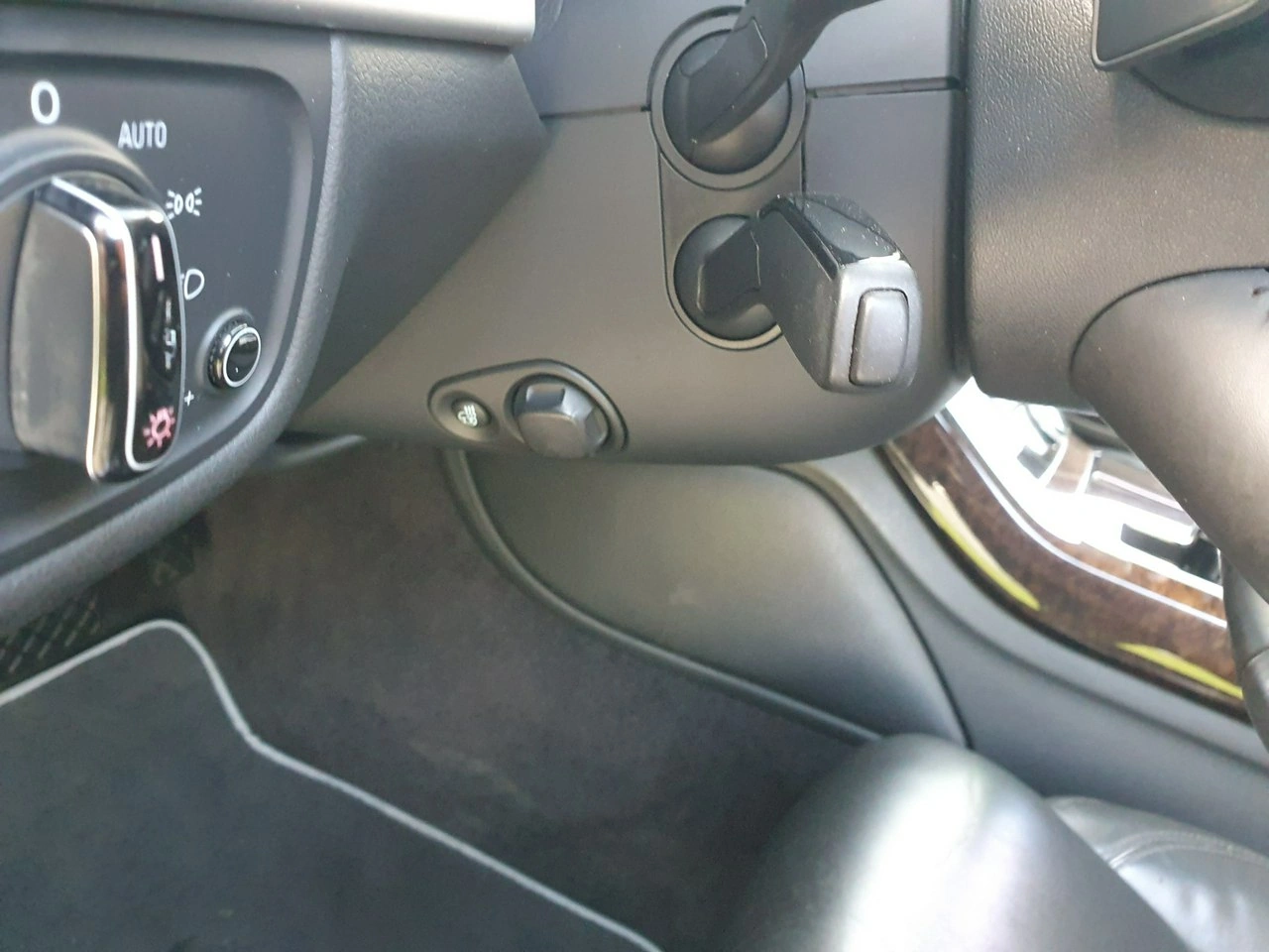 Audi A8 - Zdjęcie 21