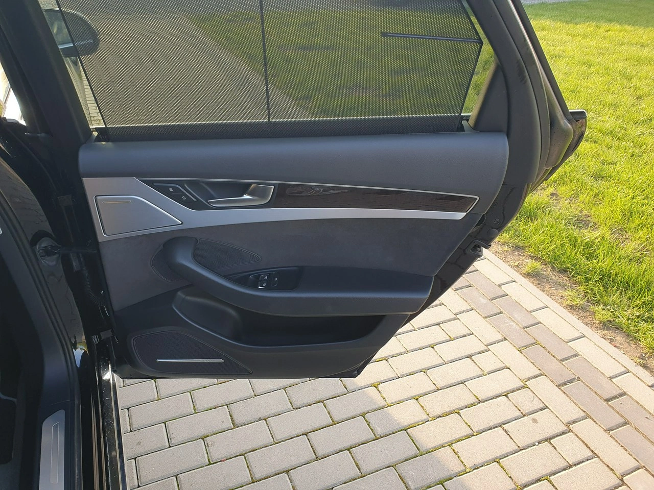 Audi A8 - Zdjęcie 29