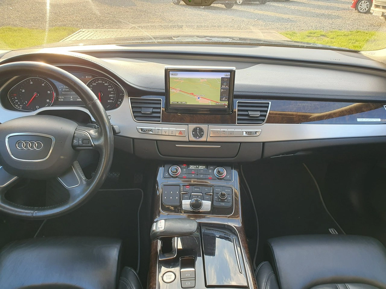 Audi A8 - Zdjęcie 33