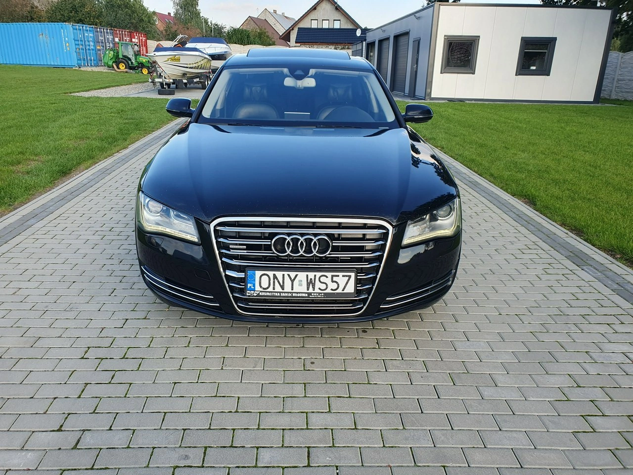 Audi A8 - Zdjęcie 4