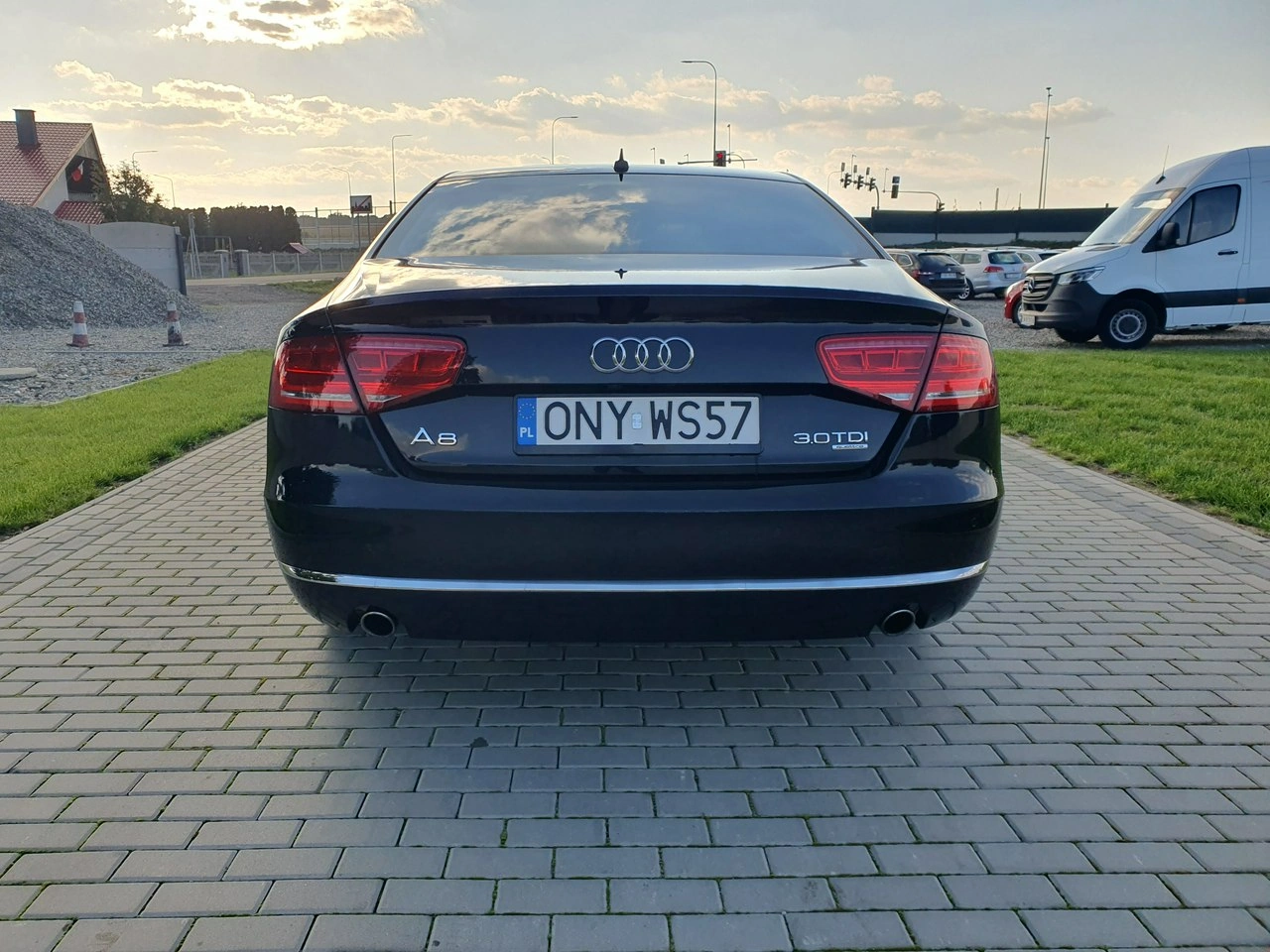 Audi A8 - Zdjęcie 7