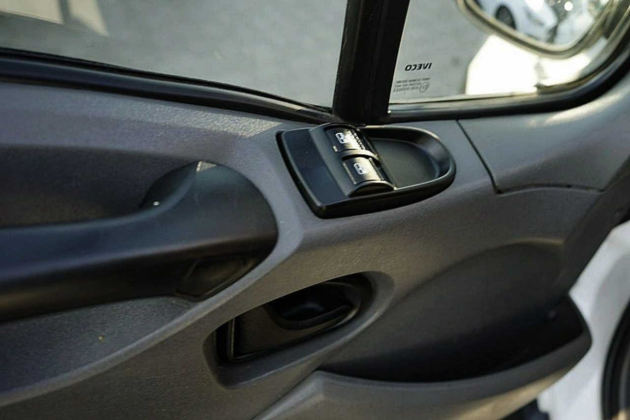 Iveco Daily - Zdjęcie 9