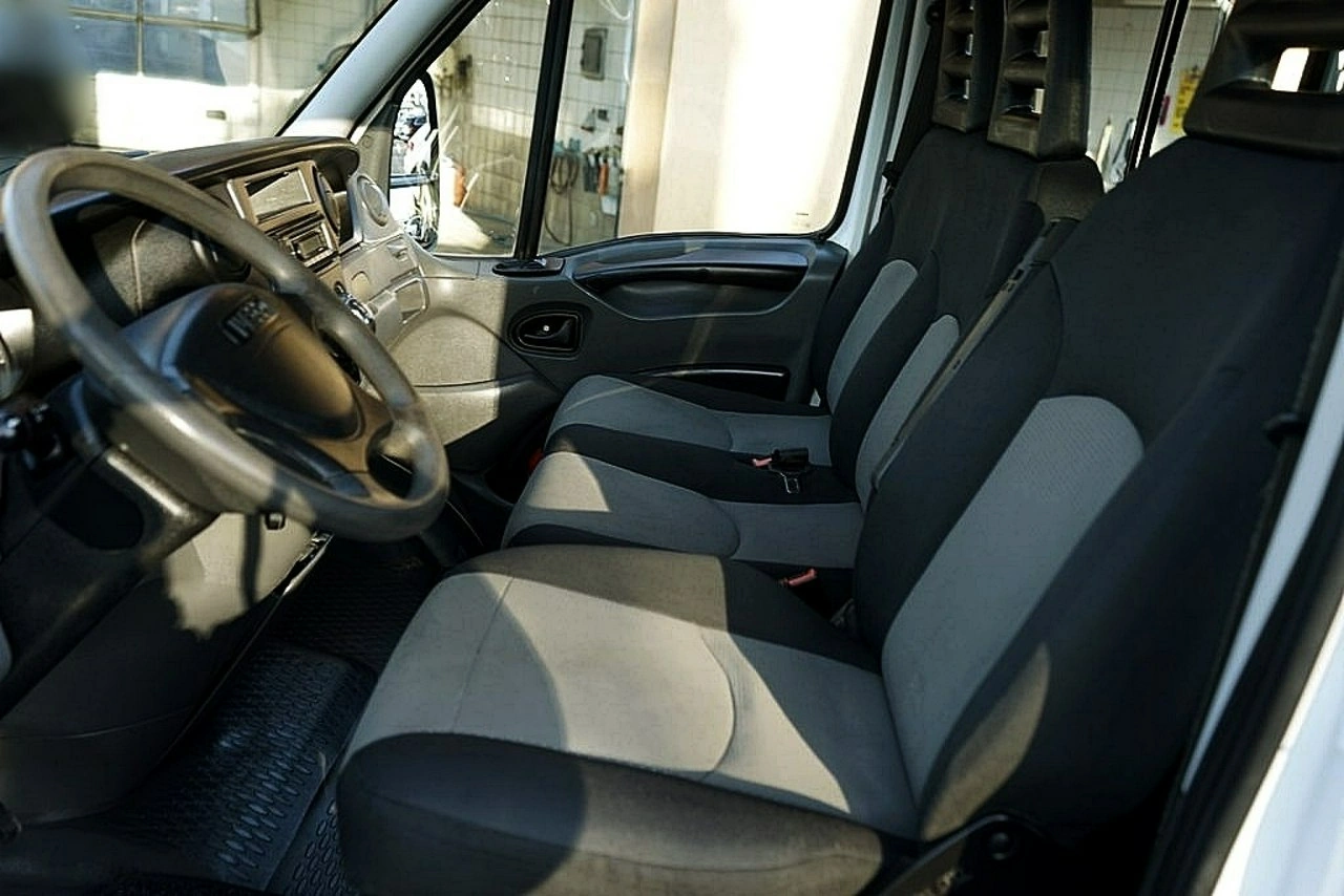Iveco Daily - Zdjęcie 11