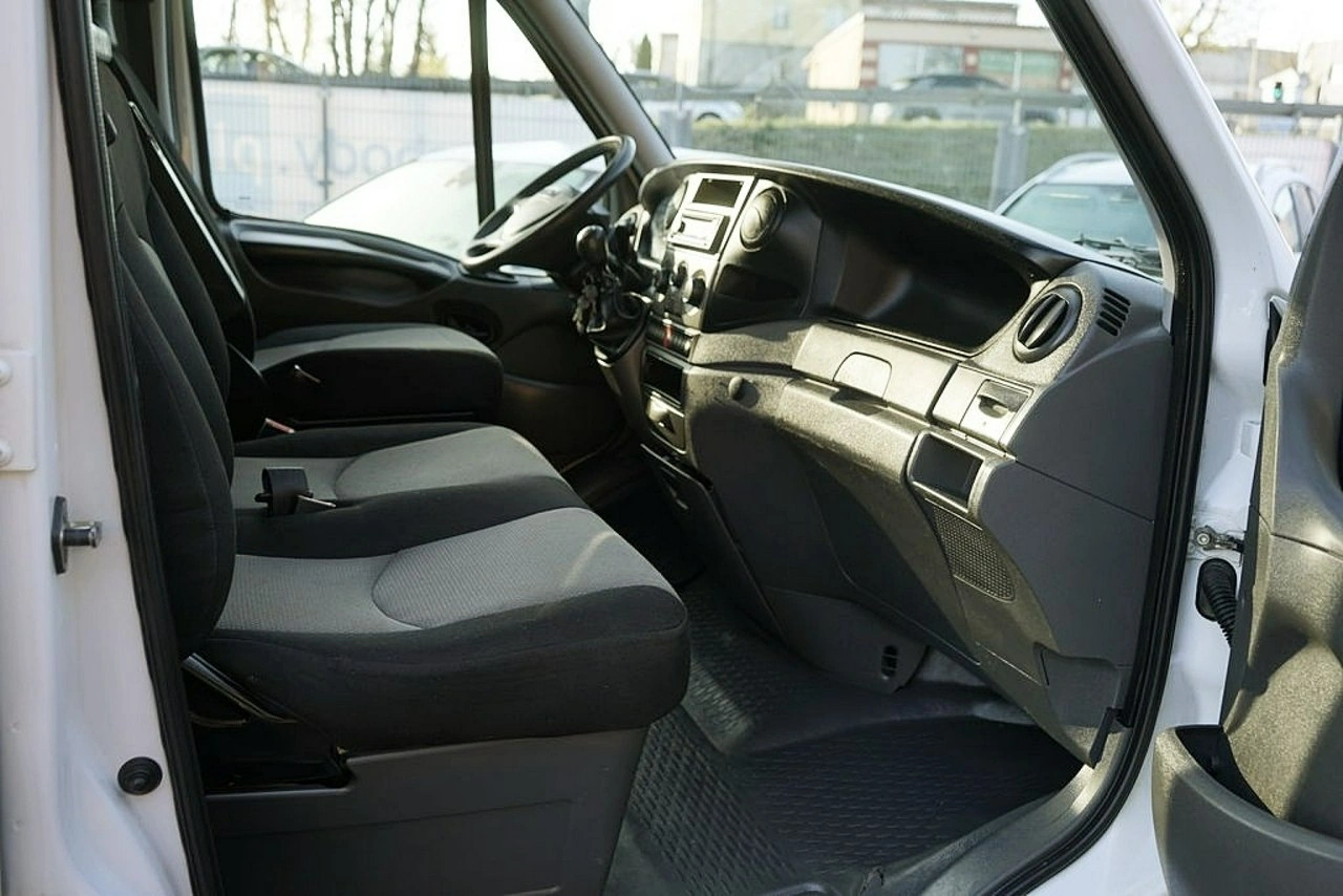 Iveco Daily - Zdjęcie 12
