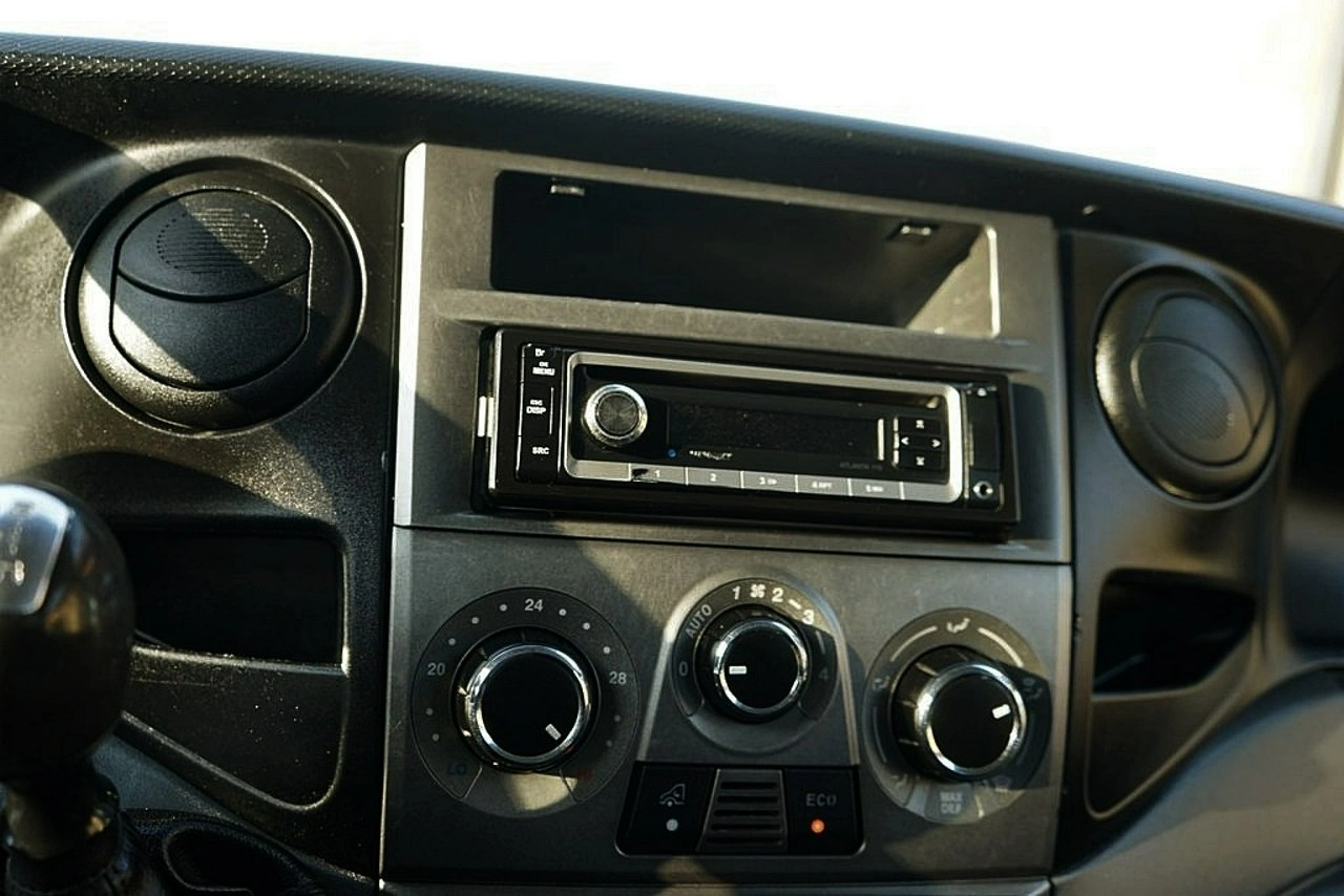 Iveco Daily - Zdjęcie 20