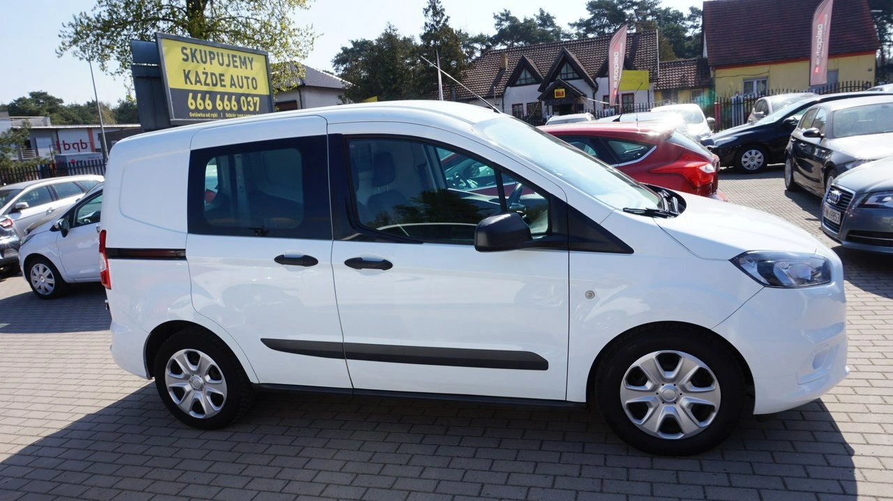 Ford Transit Courier - Zdjęcie 3