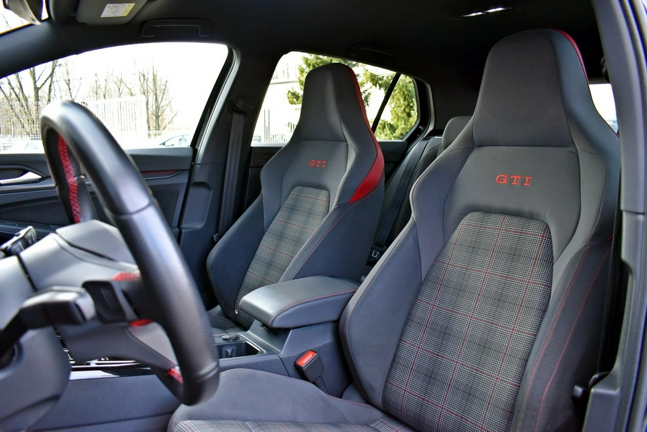 Volkswagen Golf - Zdjęcie 9