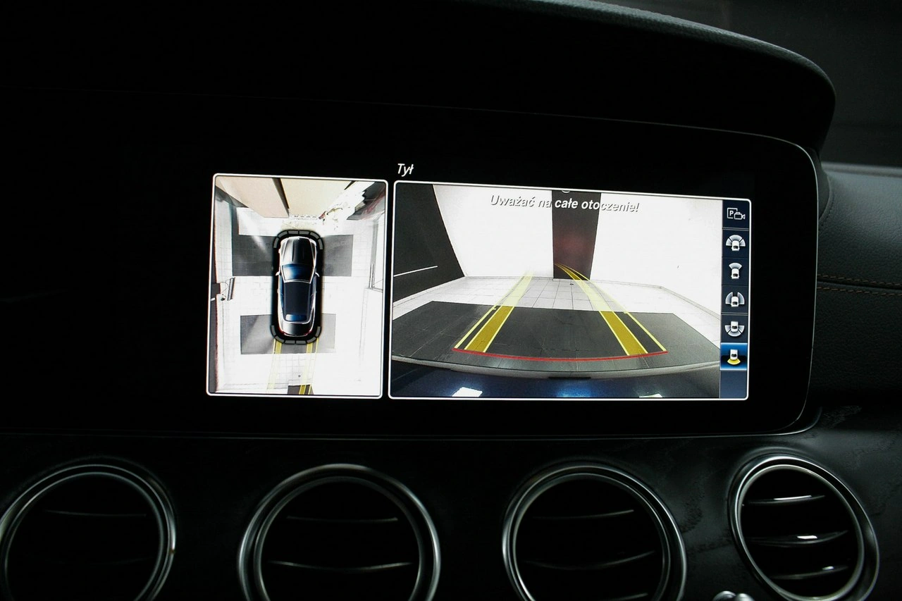 Mercedes E 220 - Zdjęcie 16