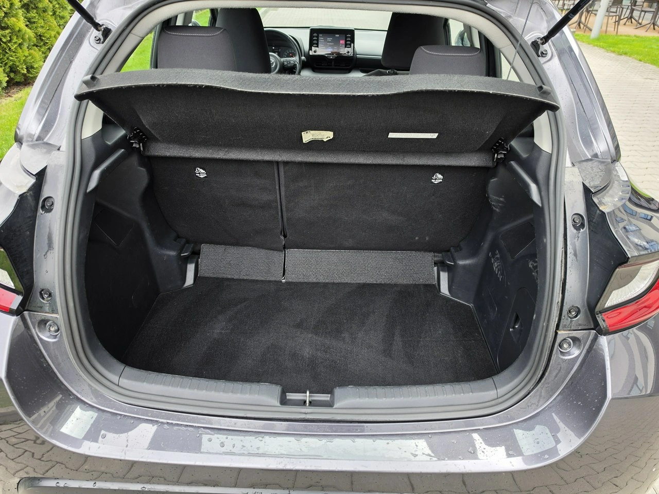 Toyota Yaris - Zdjęcie 15