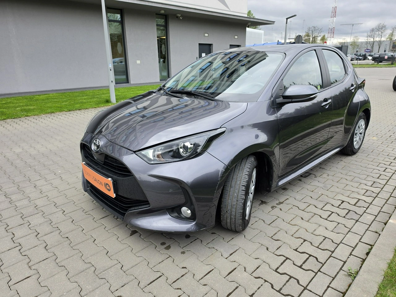 Toyota Yaris - Zdjęcie 4