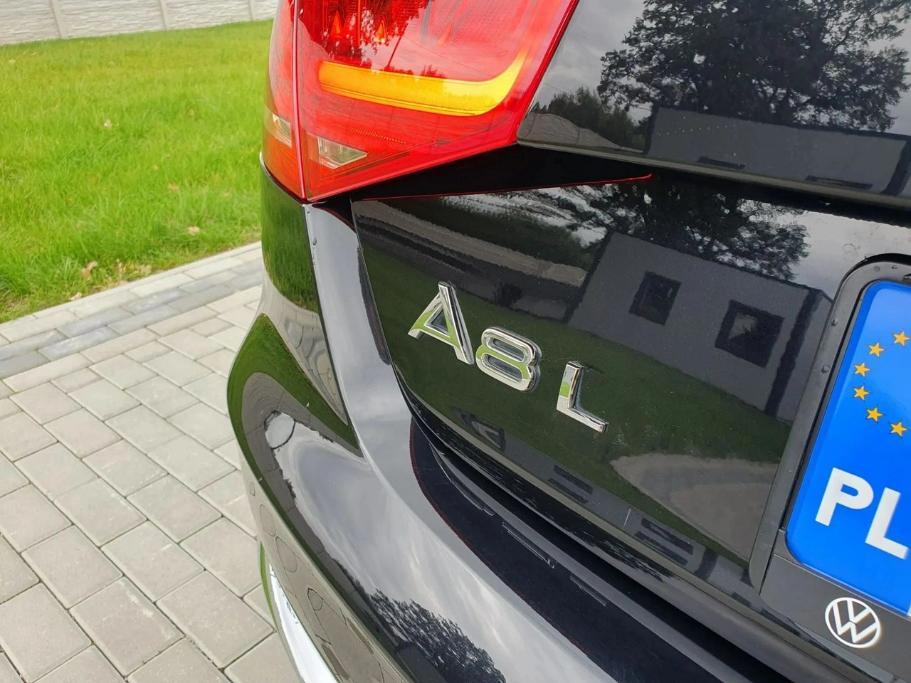 Audi A8 - Zdjęcie 11