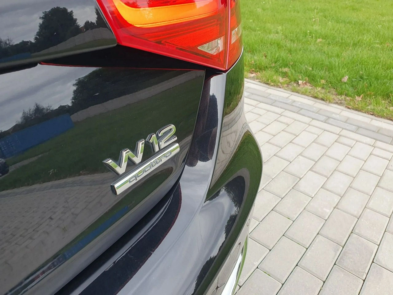 Audi A8 - Zdjęcie 12