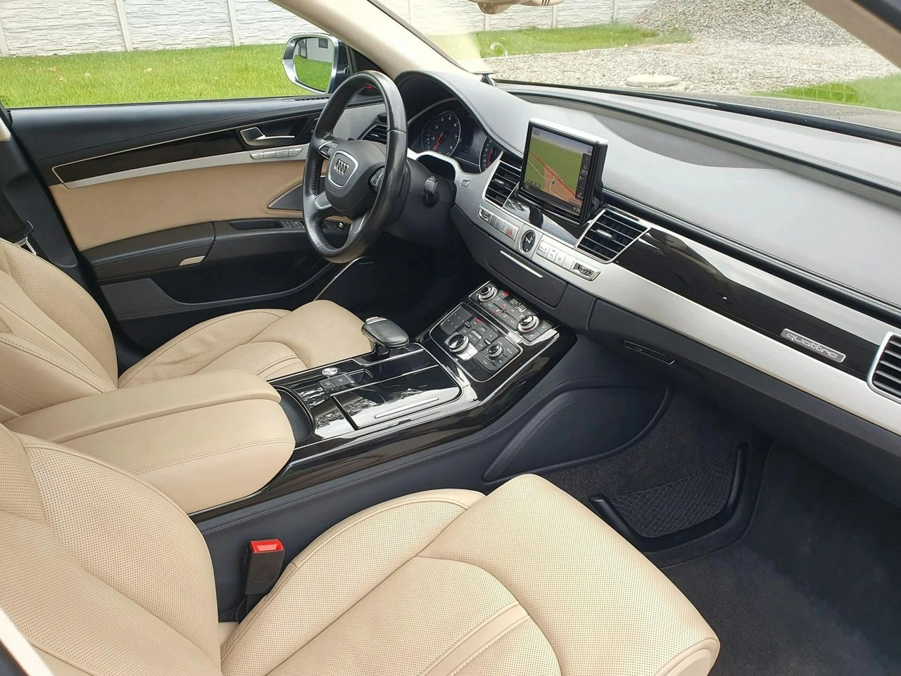 Audi A8 - Zdjęcie 28