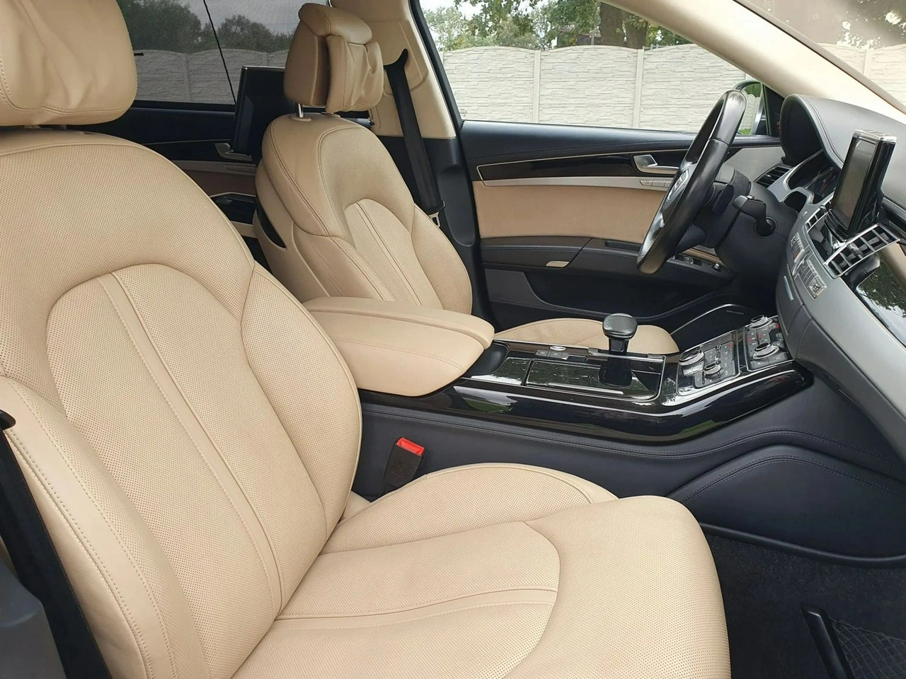 Audi A8 - Zdjęcie 29