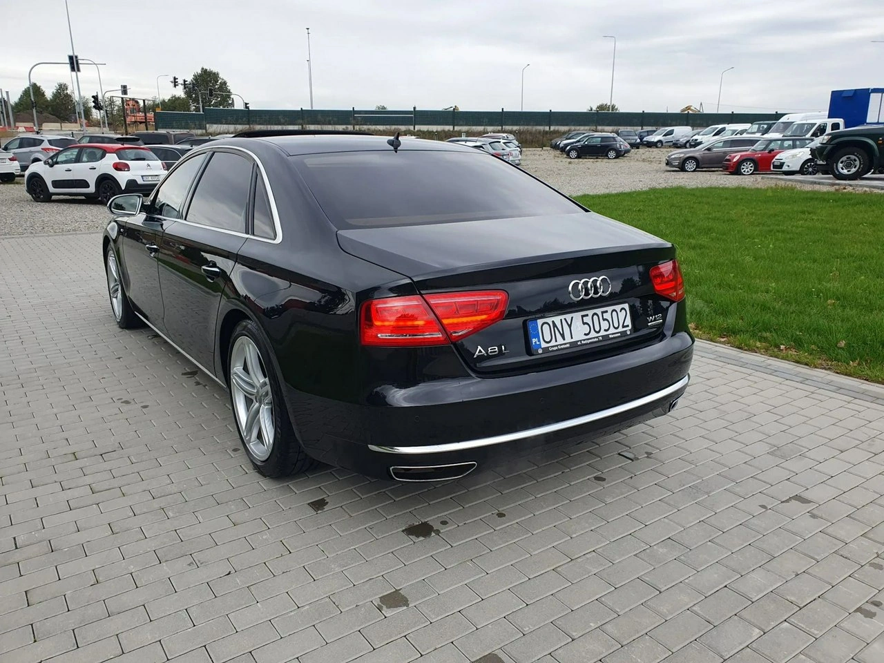 Audi A8 - Zdjęcie 3