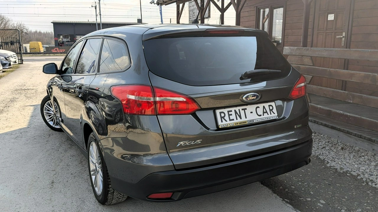 Ford Focus - Zdjęcie 9